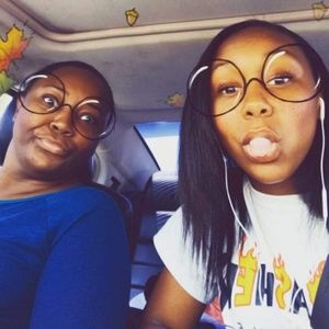 Meet your Posher, Selah